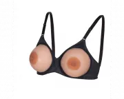offener BH mit Silikonbrüsten Cup D